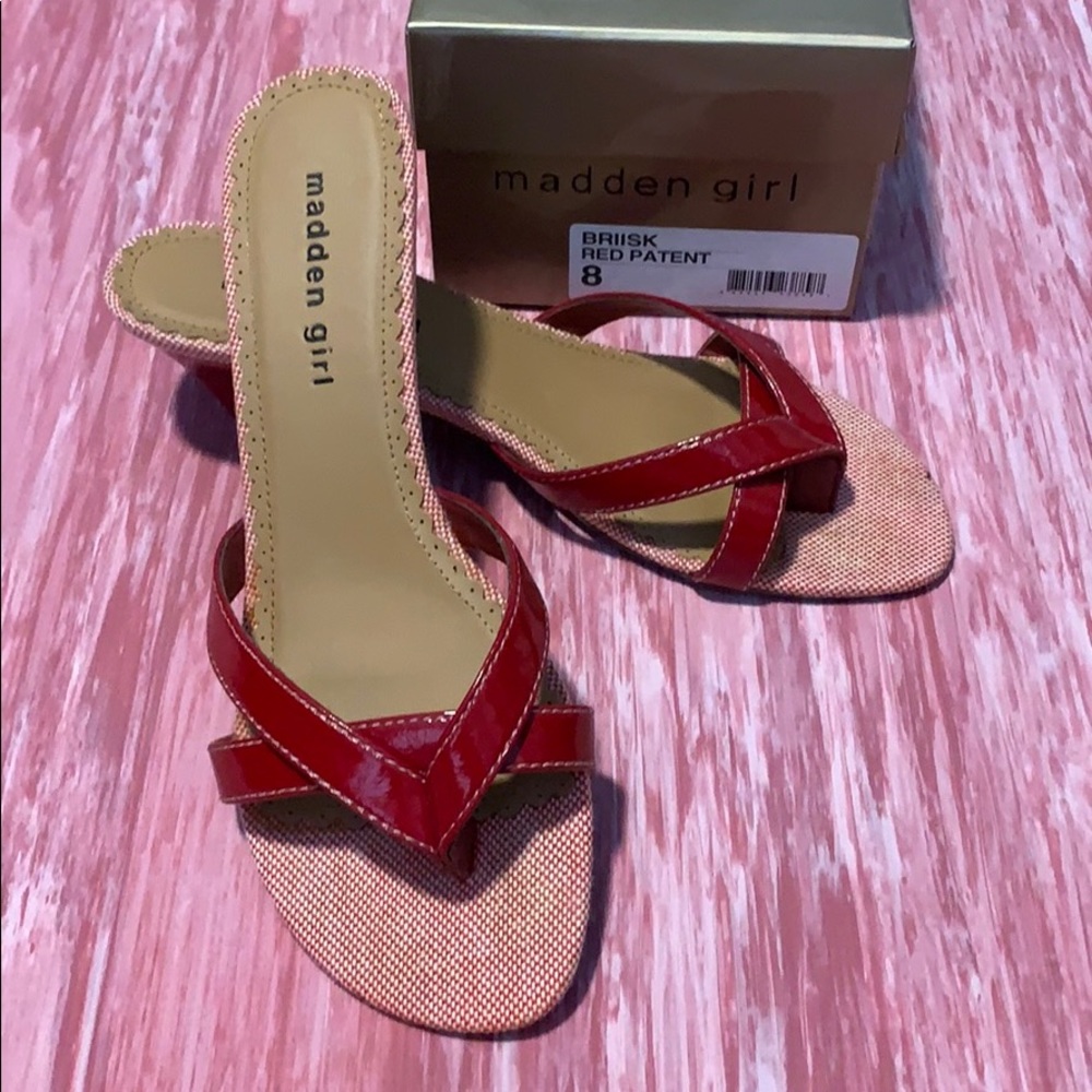 Madden Girl Women’s Brisk Sandal Red Patent, 8